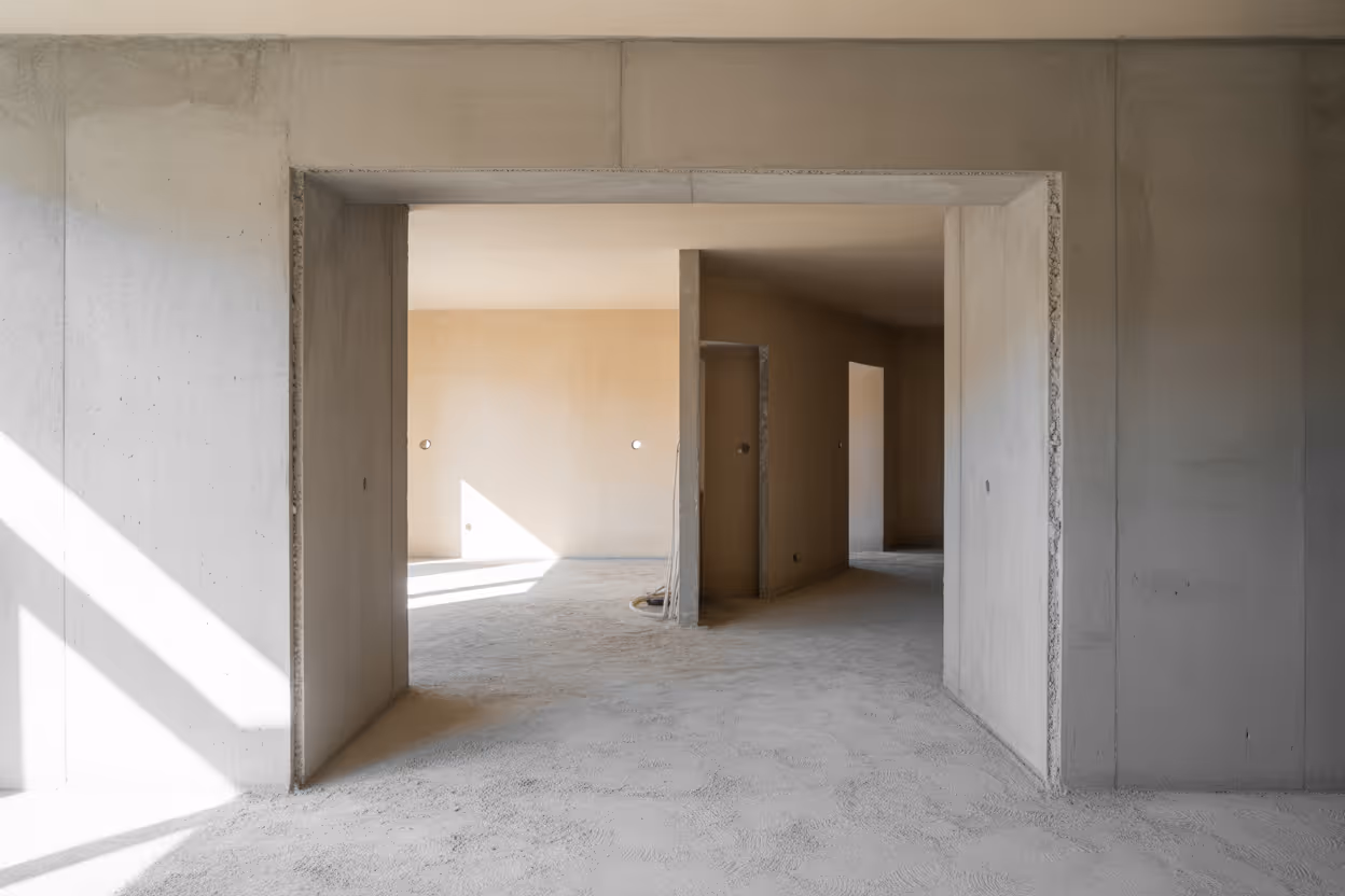 Loft-Raum in Berlin-Kreuzberg vor der Raumteilung mit Trockenbauwänden, großer offener Grundriss